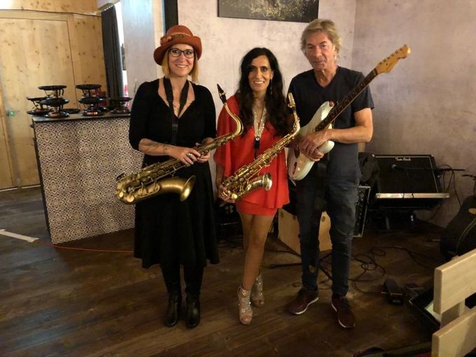 Als Gastmusikerin mit Keeshea in Wil